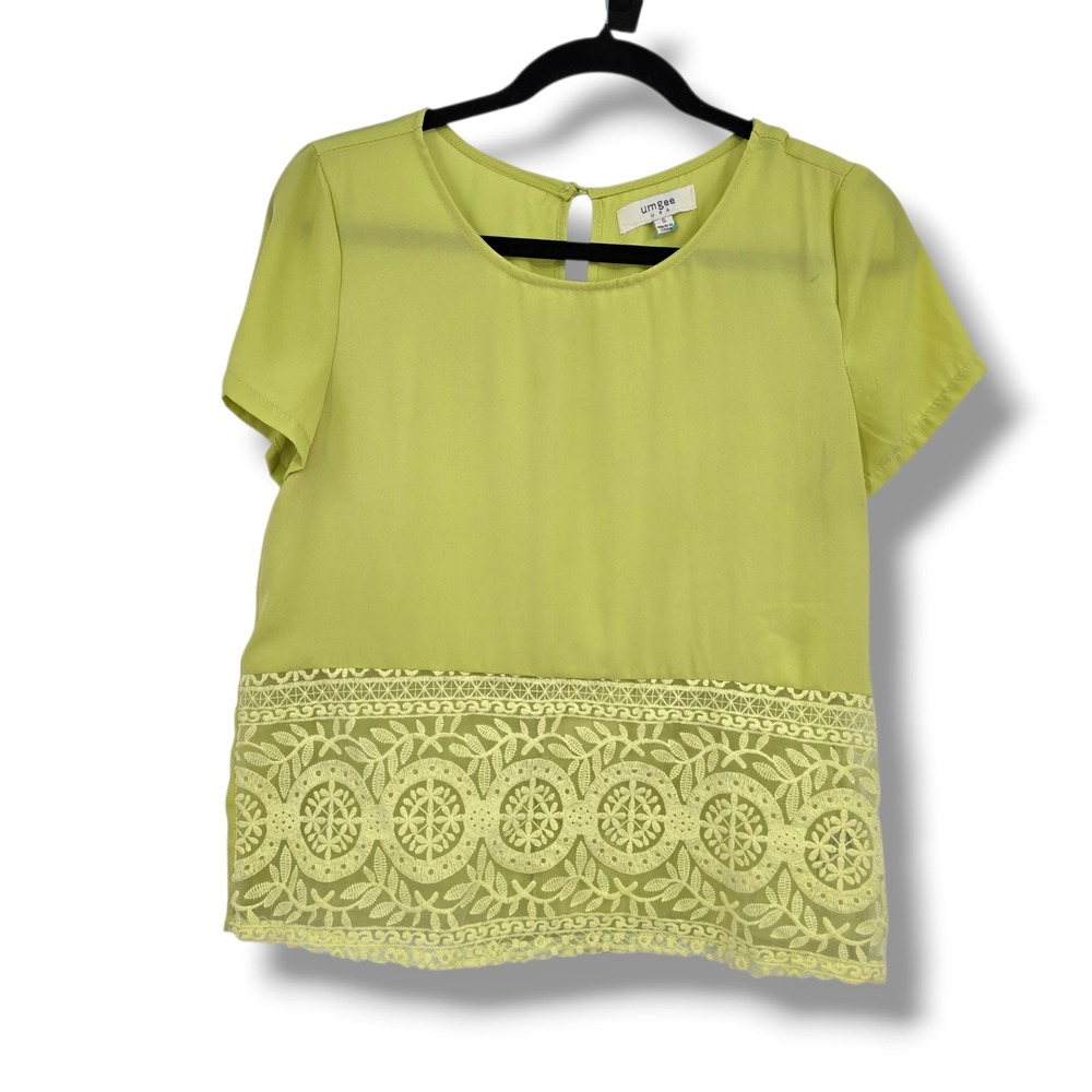 Umgee‎ USA Lime Green Short Sleeve Crochet Lace Hem Blouse Size Small